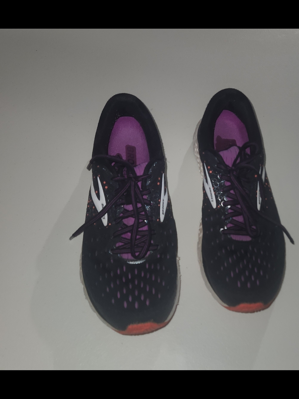 Brooks Glycerin 17 Coral Accents Amd Outsole Size 9 Women